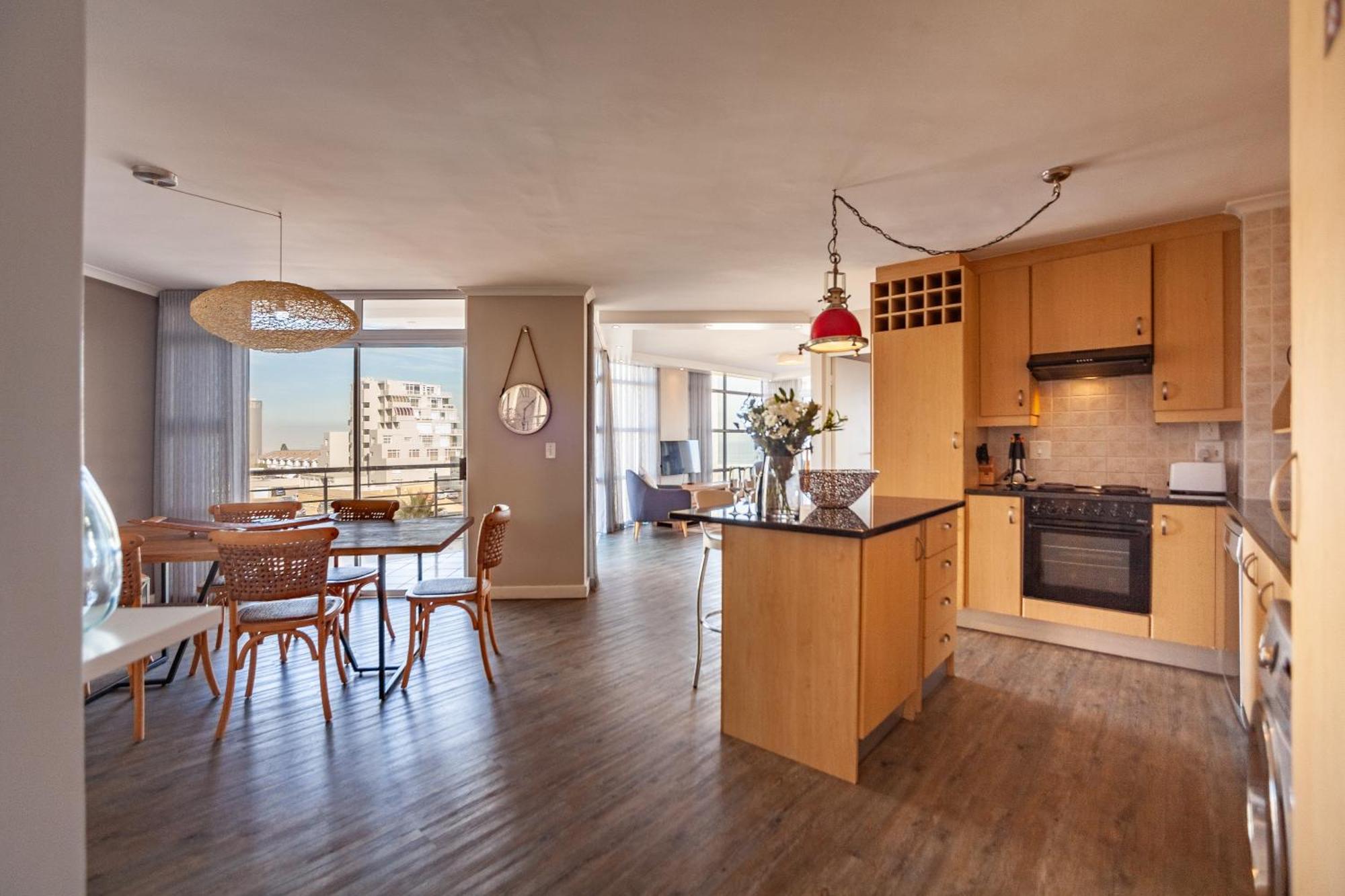 Luxury Ocean View Beachfront 2 Bed Apartment -206 The Waves, Blouberg, Cape Town Bloubergstrand Exterior foto